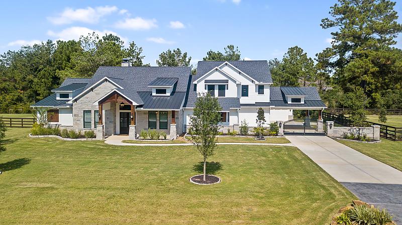 Kurk Homes Custom Homes Photo